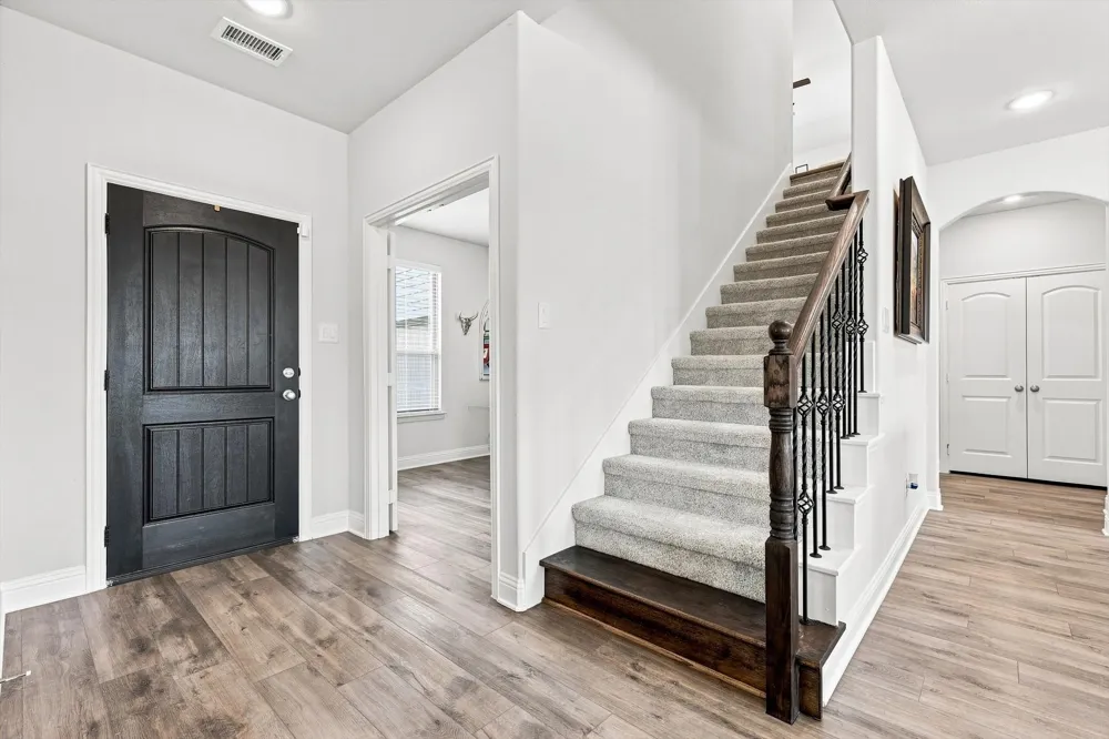 401 Llano Lane Red Oak, TX 75154