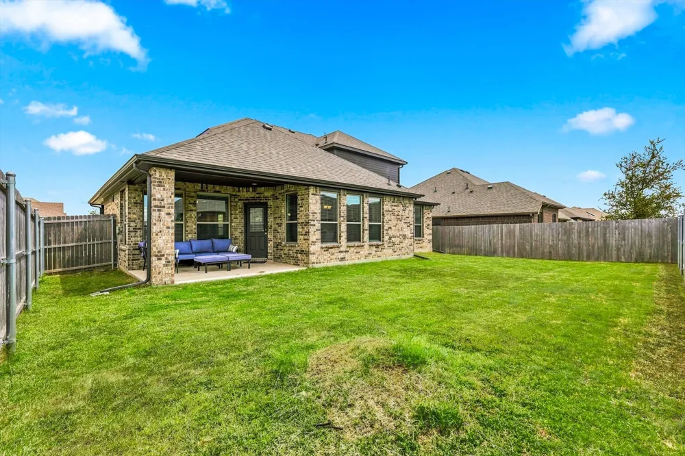 401 Llano Lane Red Oak, TX 75154