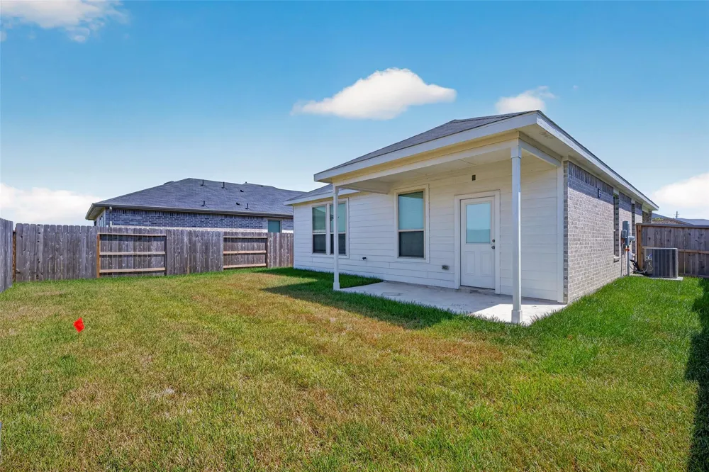 219 Bismuth Drive Crosby, TX 77532