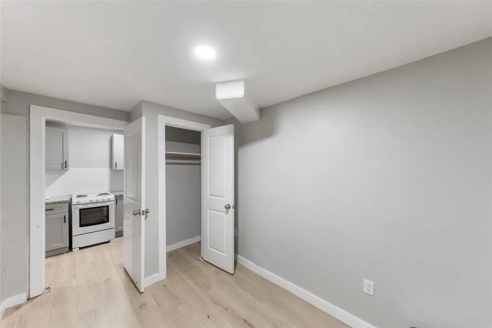 213 Caplin Street Houston, TX 77022