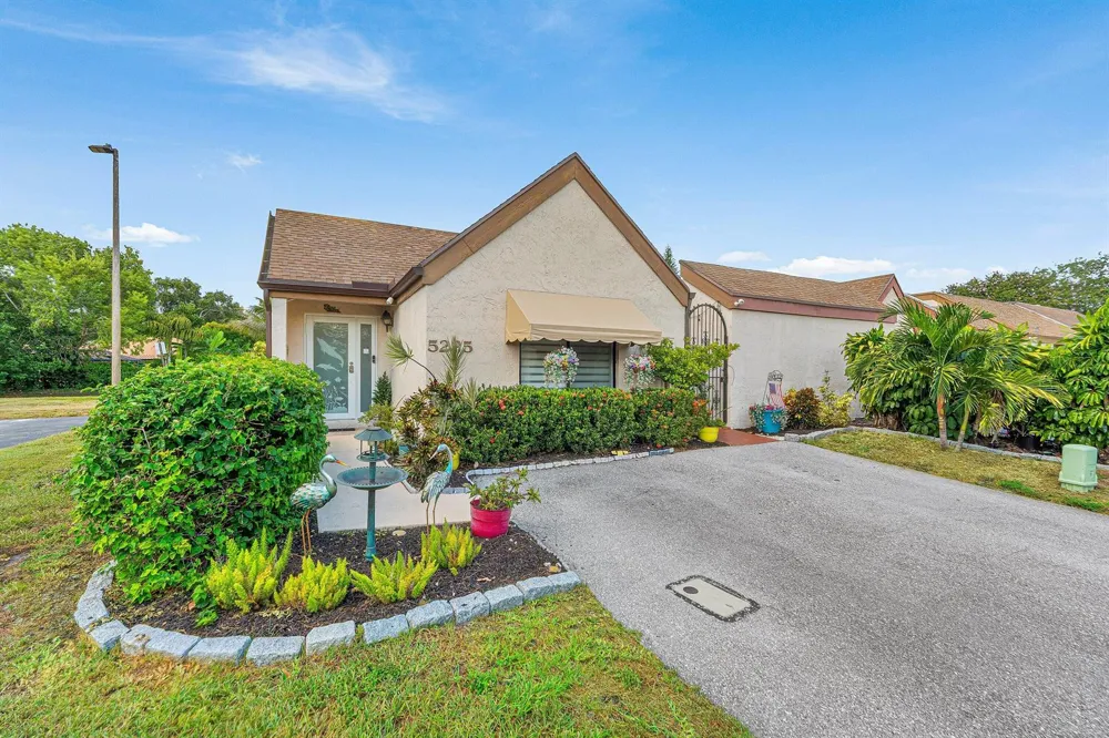 5225 Spice Drive Palm Beach Gardens, FL 33418