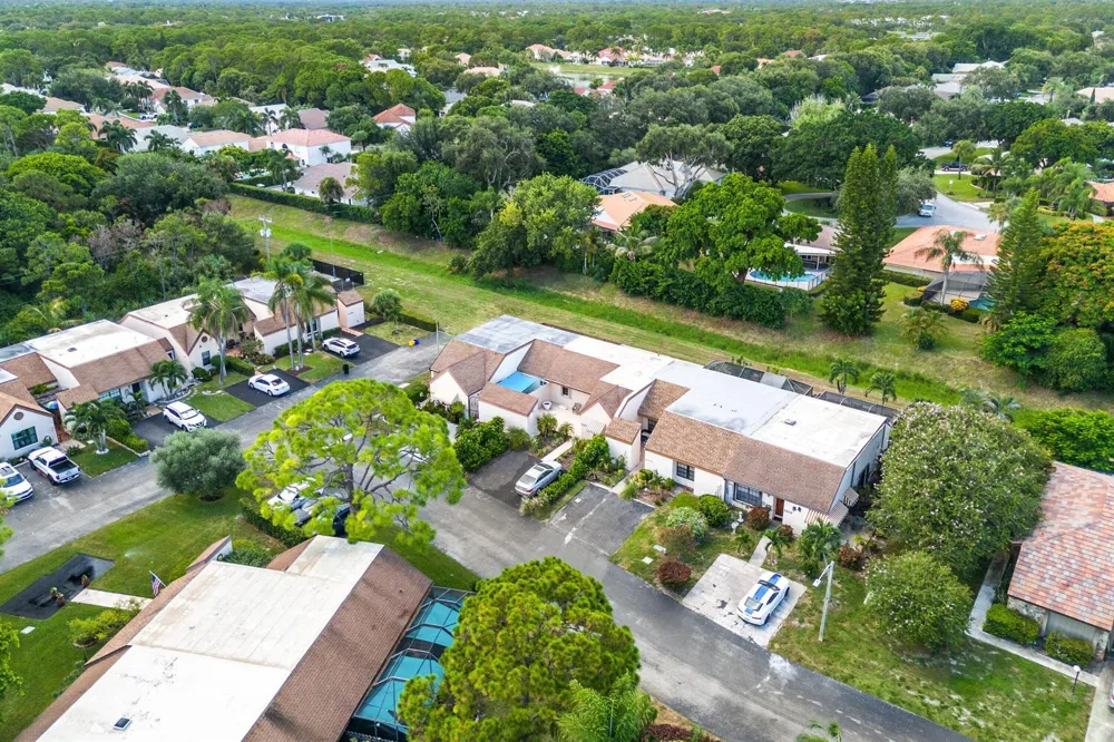 5225 Spice Drive Palm Beach Gardens, FL 33418