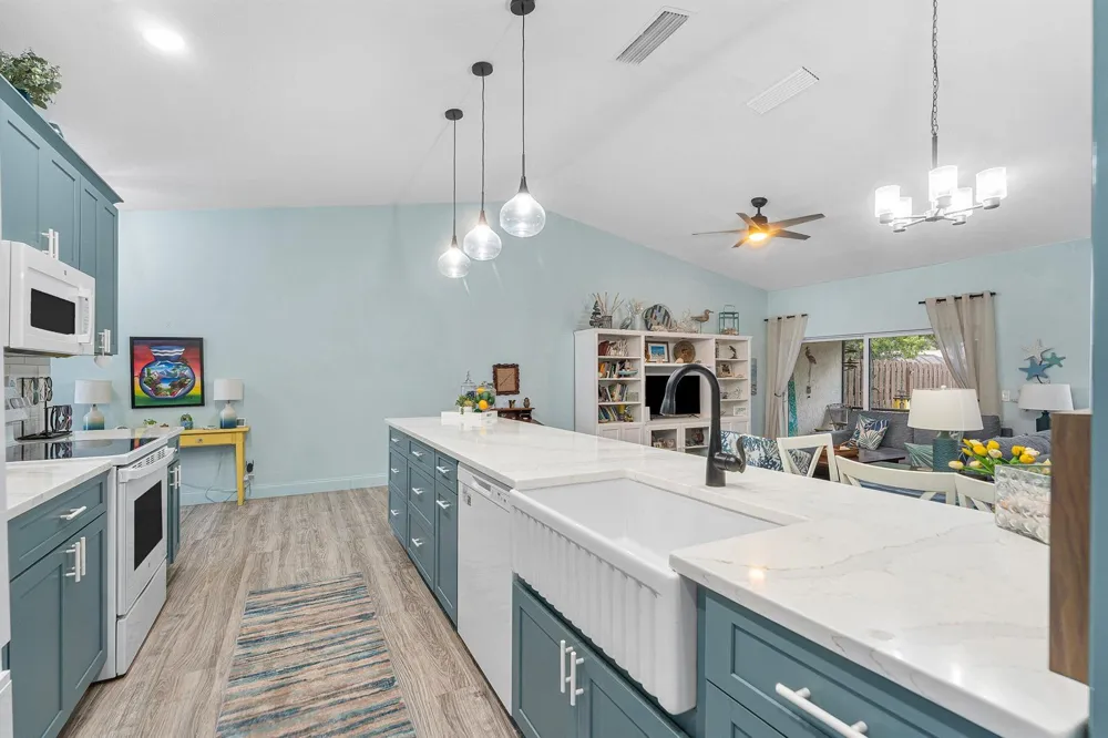 5225 Spice Drive Palm Beach Gardens, FL 33418
