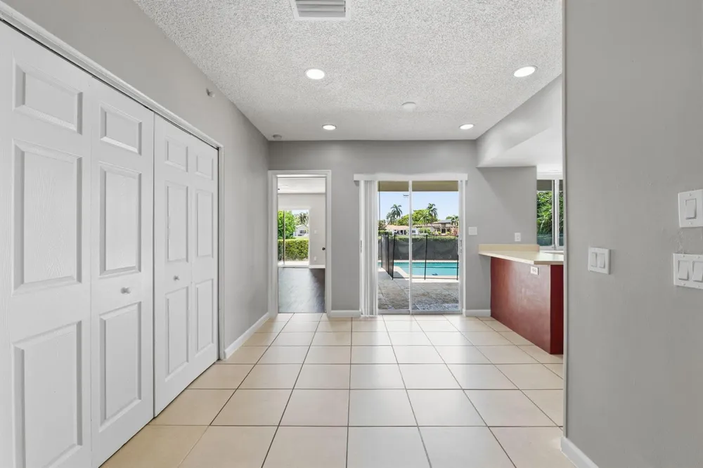 613 SEA TURTLE WAY Plantation, FL 33324
