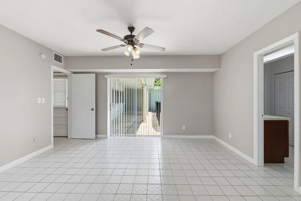 613 SEA TURTLE WAY Plantation, FL 33324