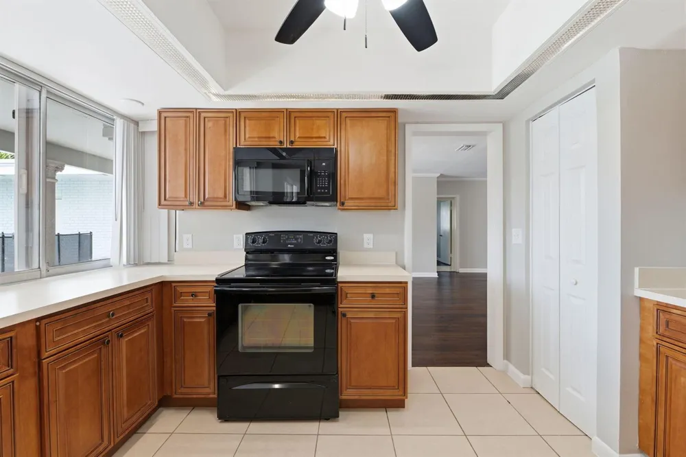 613 SEA TURTLE WAY Plantation, FL 33324