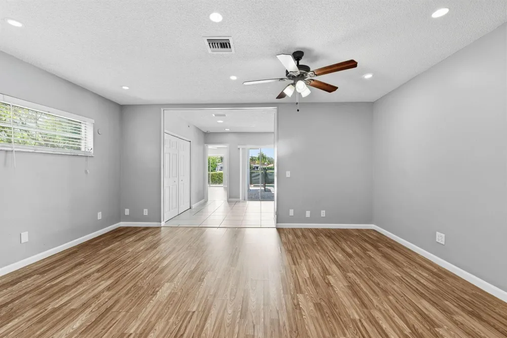 613 SEA TURTLE WAY Plantation, FL 33324