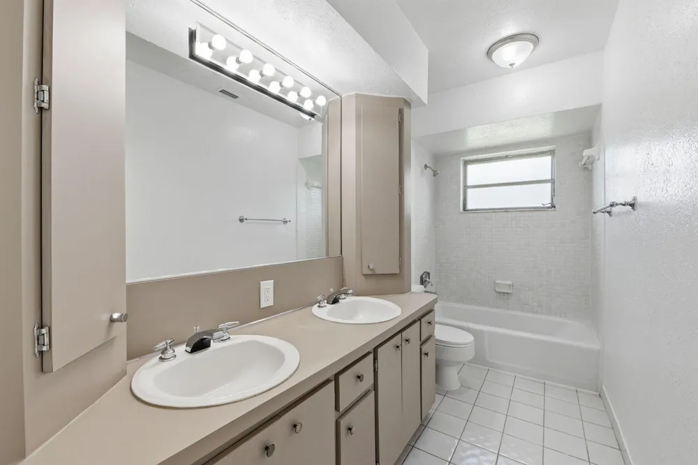 613 SEA TURTLE WAY Plantation, FL 33324