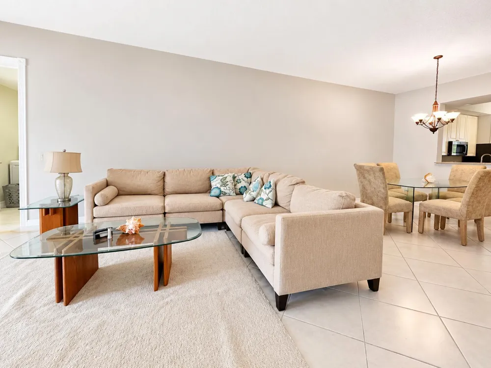 6 HARBOUR ISLE DRIVE E #205 Fort Pierce, FL 34949