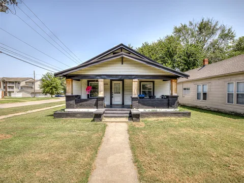 800 S Seneca Avenue