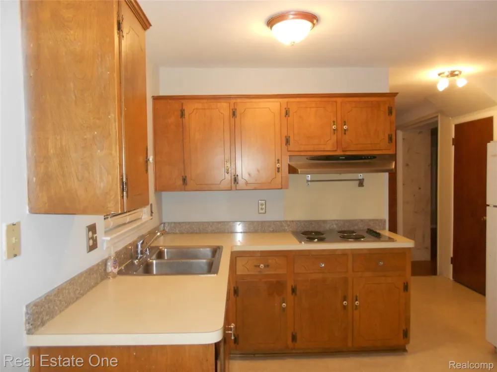 3541 TOTHILL DRIVE Troy City, MI 48084