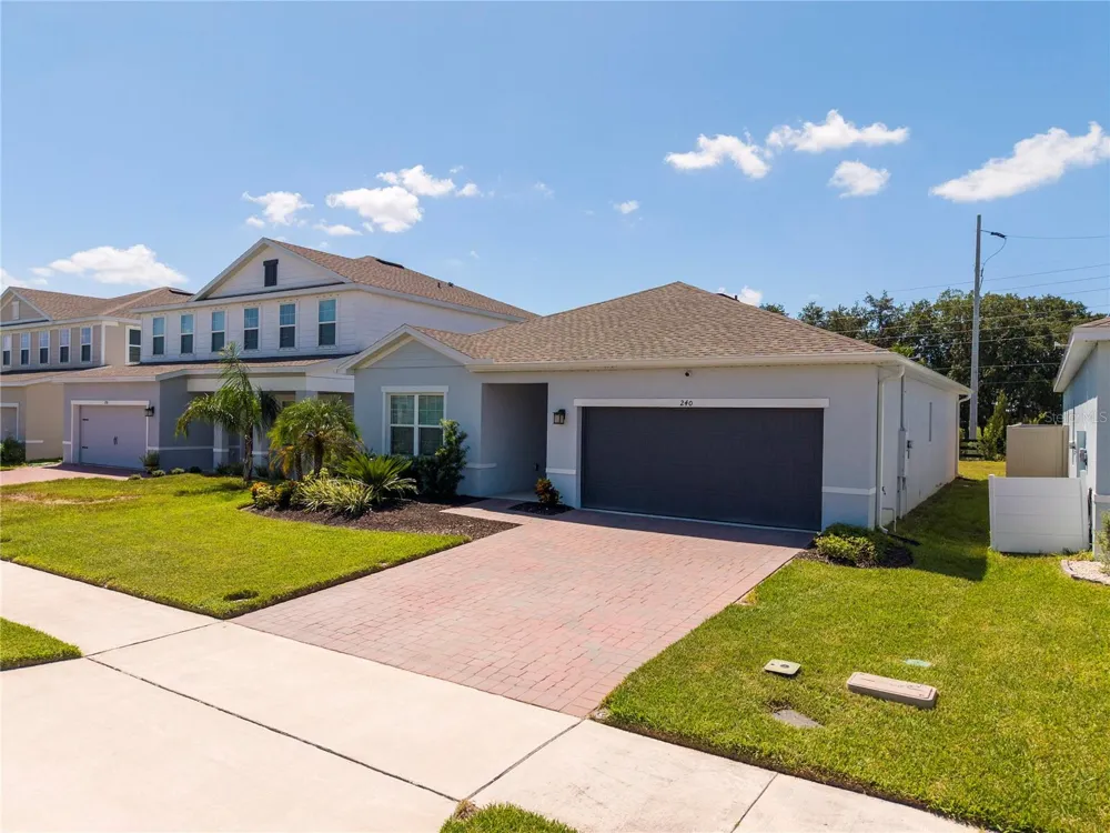 240 CROSSINGS AVENUE St Cloud, FL 34771