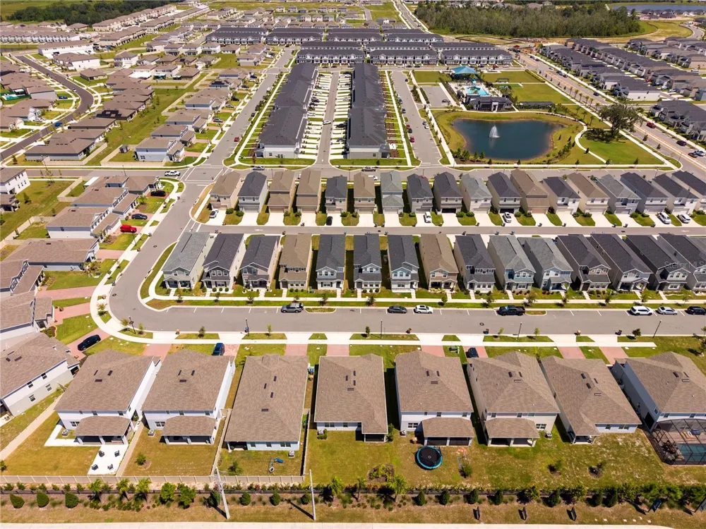 240 CROSSINGS AVENUE St Cloud, FL 34771