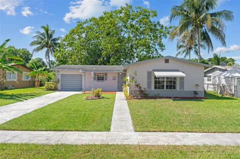 6840 SW 10th Ct