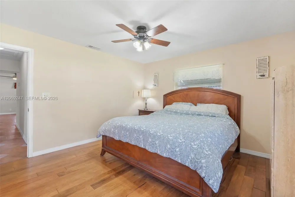 6840 SW 10th Ct North Lauderdale, FL 33068