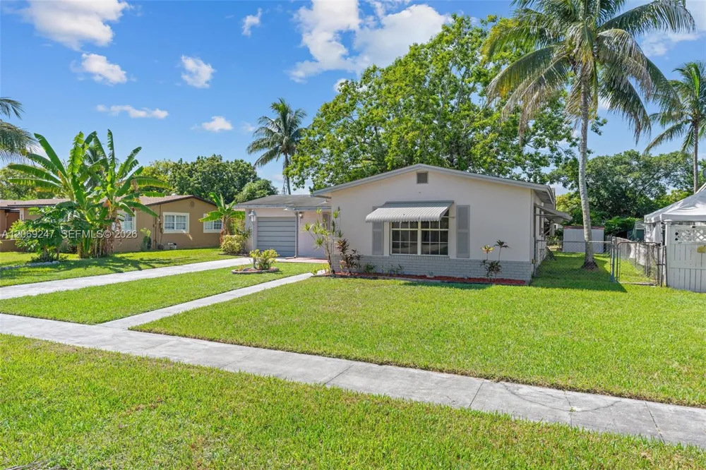 6840 SW 10th Ct North Lauderdale, FL 33068