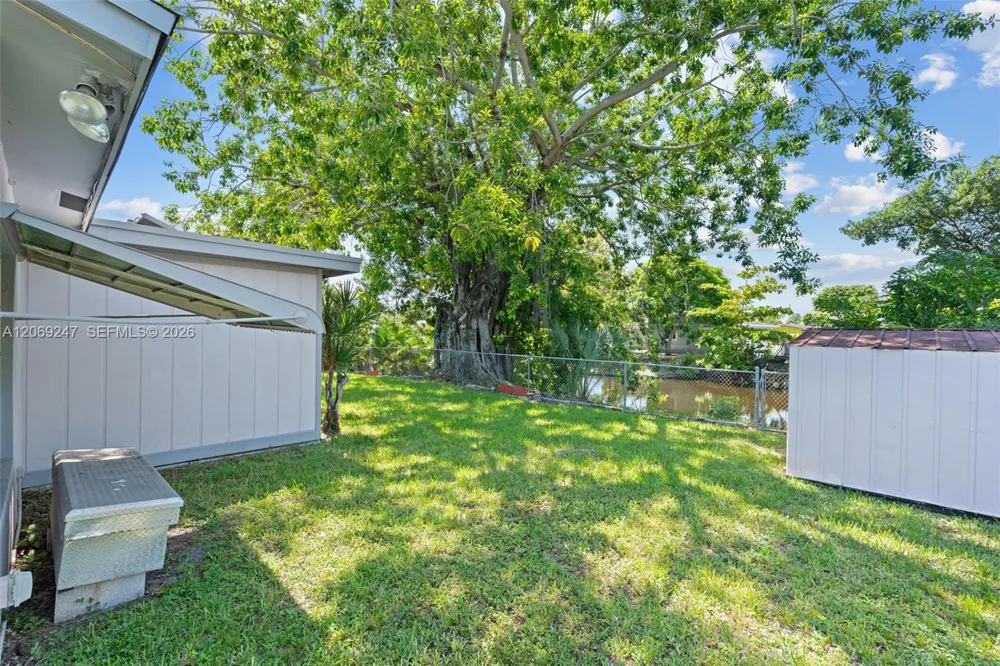 6840 SW 10th Ct North Lauderdale, FL 33068
