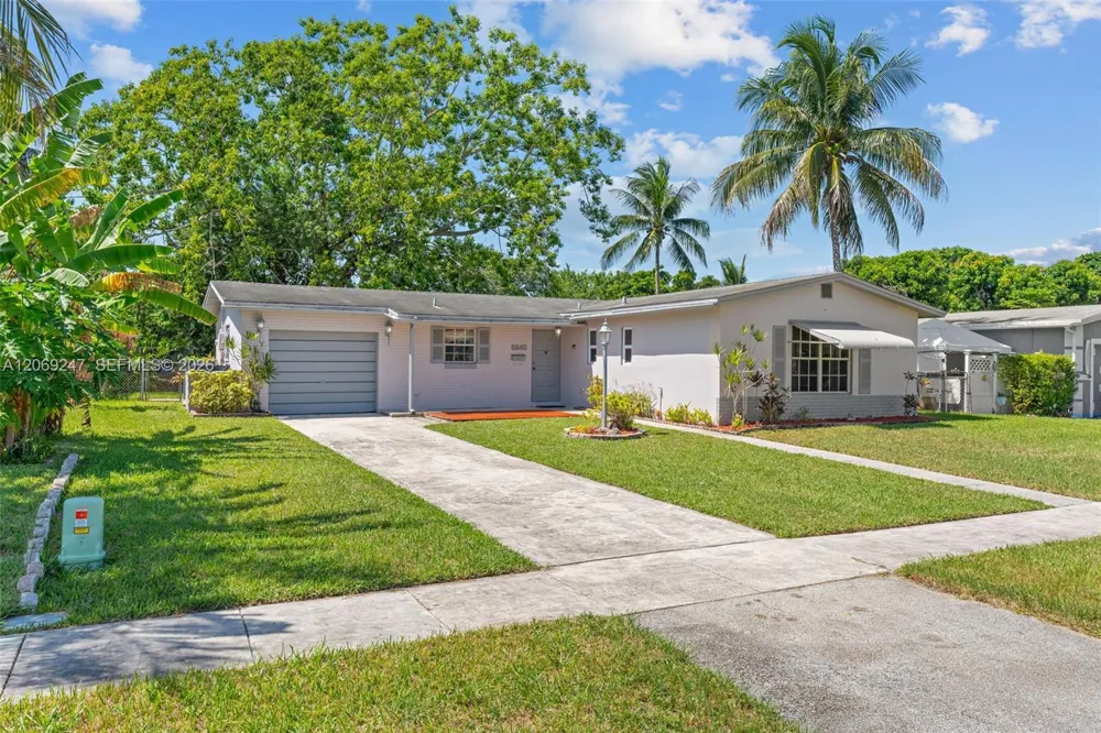 6840 SW 10th Ct North Lauderdale, FL 33068