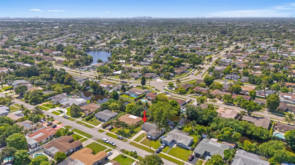 6840 SW 10th Ct North Lauderdale, FL 33068