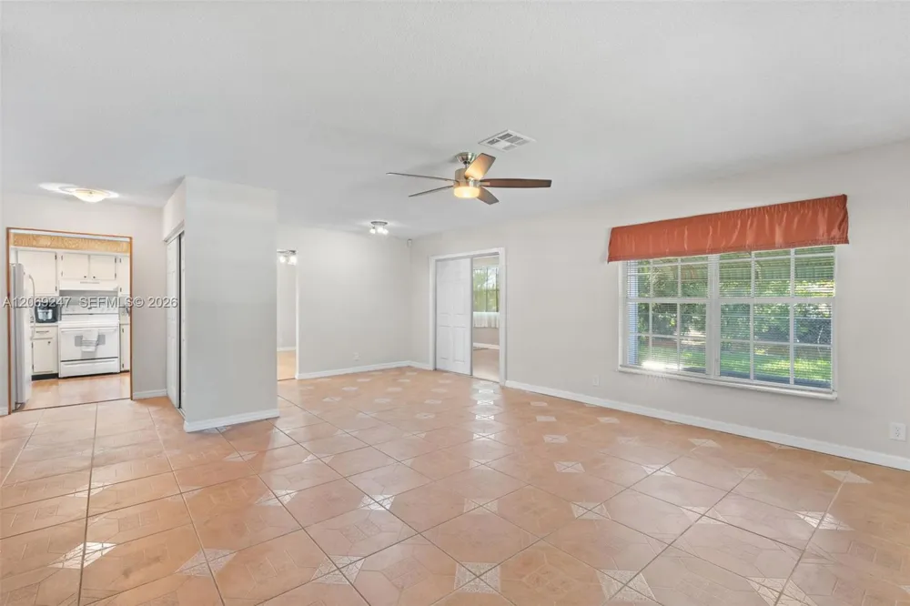 6840 SW 10th Ct North Lauderdale, FL 33068