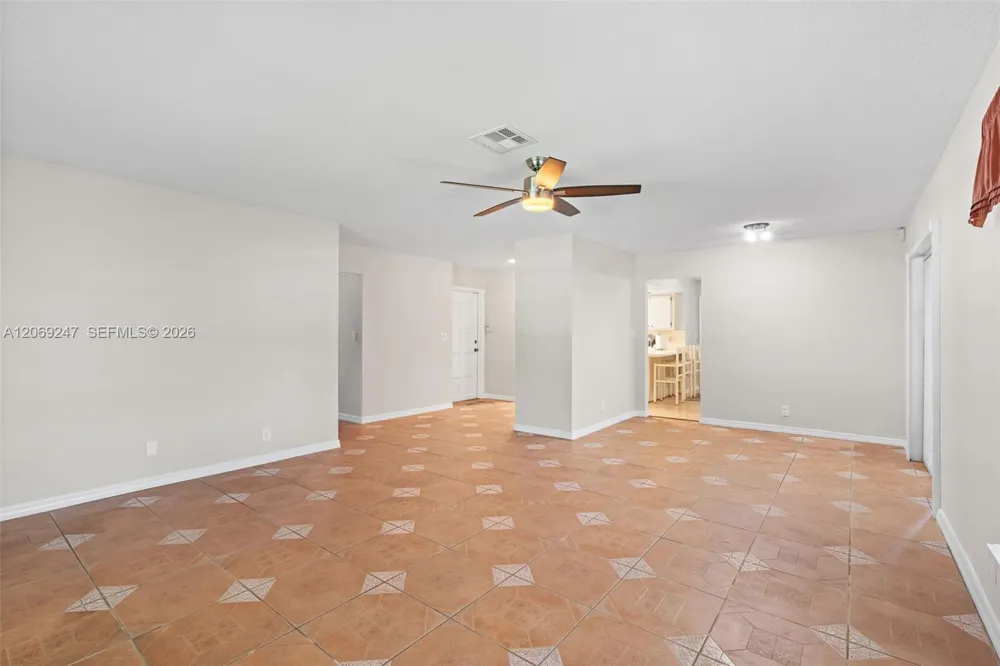 6840 SW 10th Ct North Lauderdale, FL 33068
