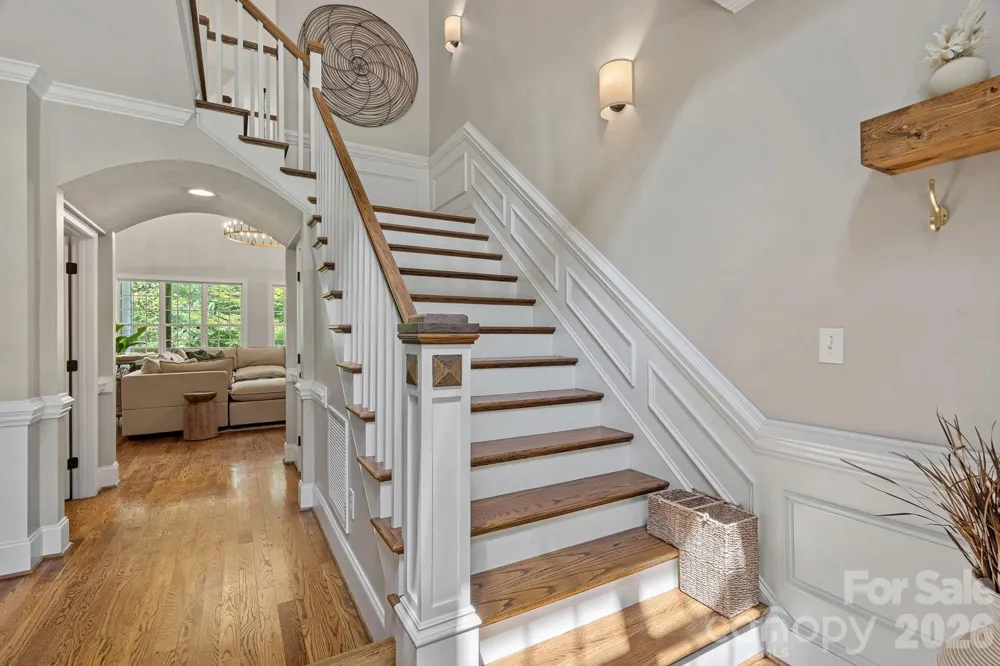 3850 Oakdale Road Charlotte, NC 28216