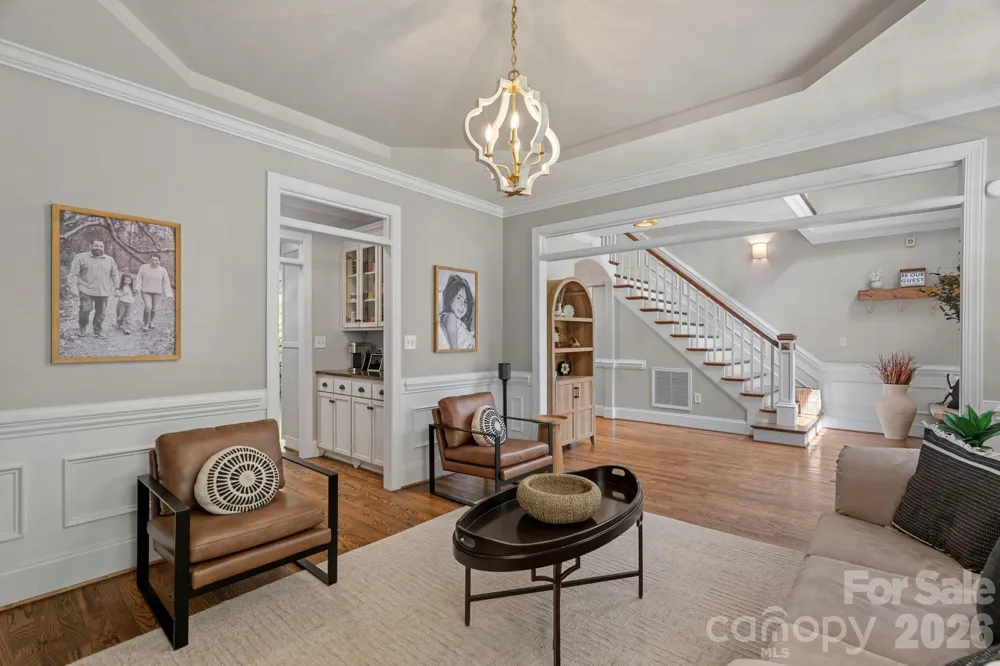 3850 Oakdale Road Charlotte, NC 28216