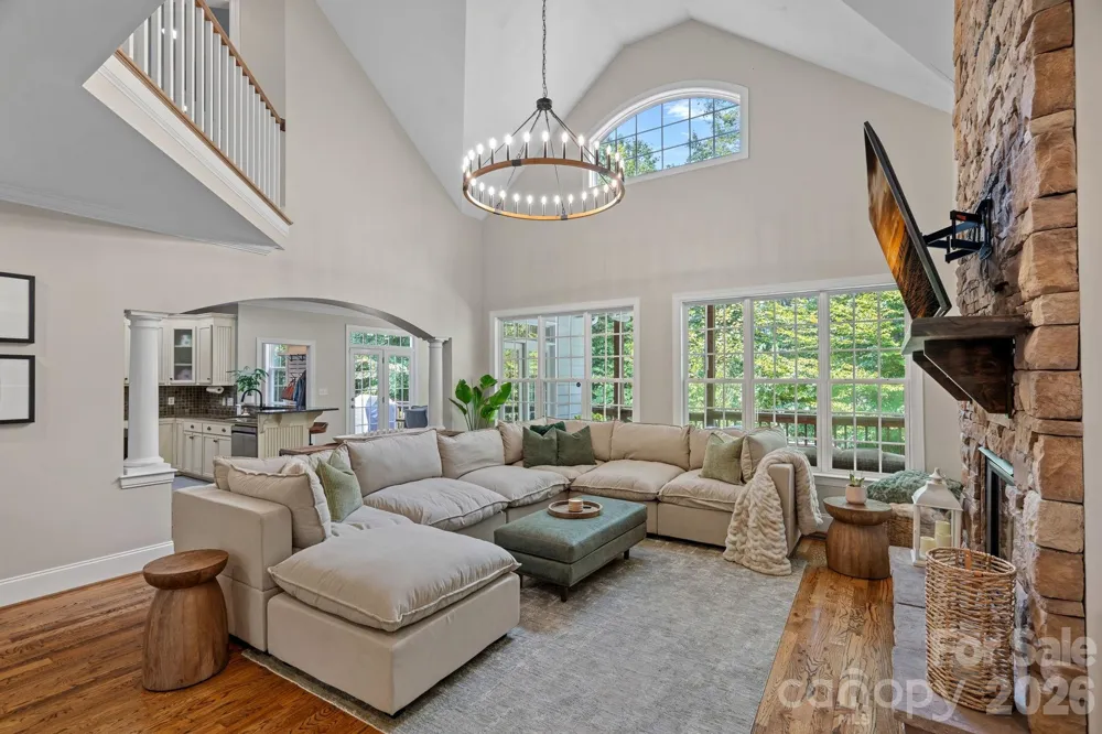 3850 Oakdale Road Charlotte, NC 28216