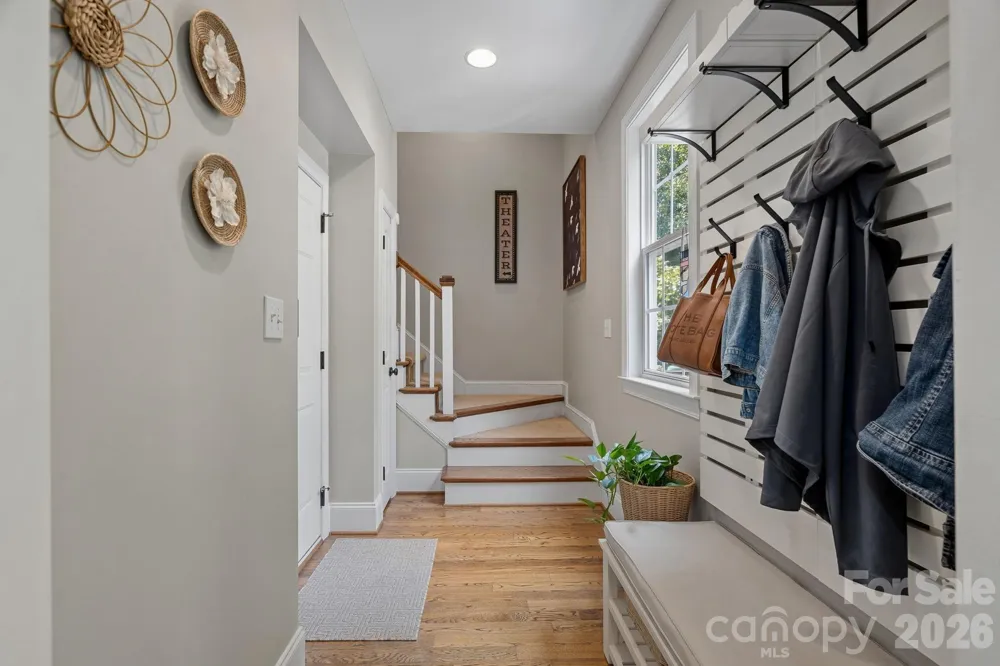3850 Oakdale Road Charlotte, NC 28216