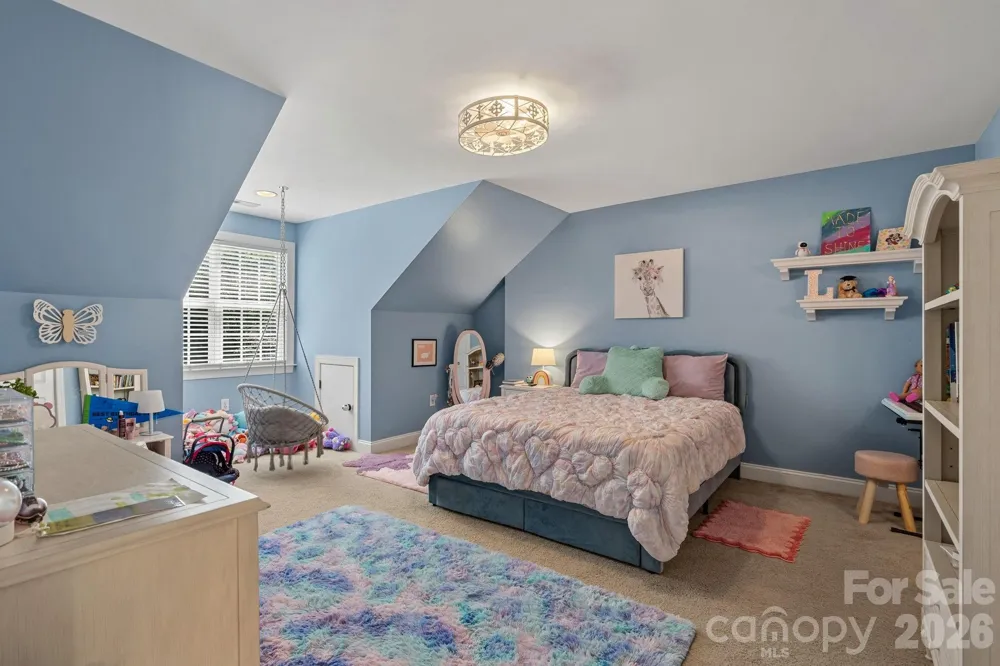 3850 Oakdale Road Charlotte, NC 28216