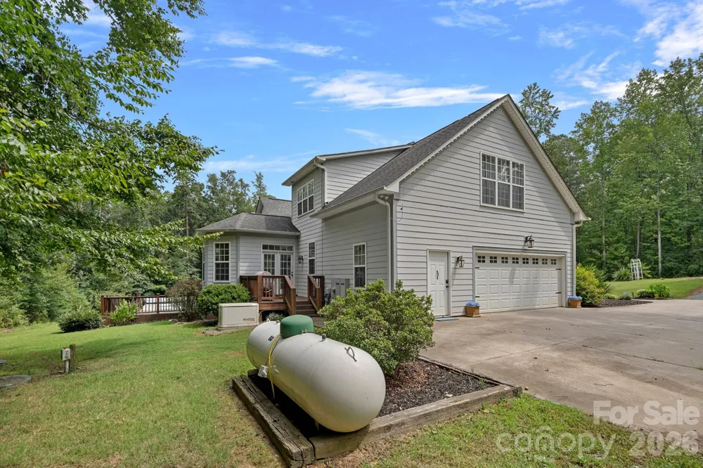 3850 Oakdale Road Charlotte, NC 28216
