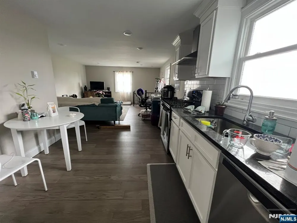 751 7th Street Carlstadt, NJ 07072