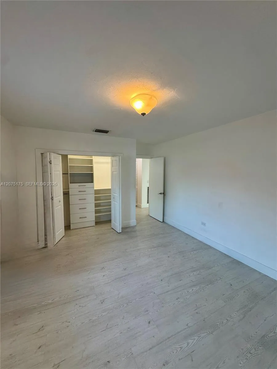 100 SW 51st Ct Miami, FL 33134