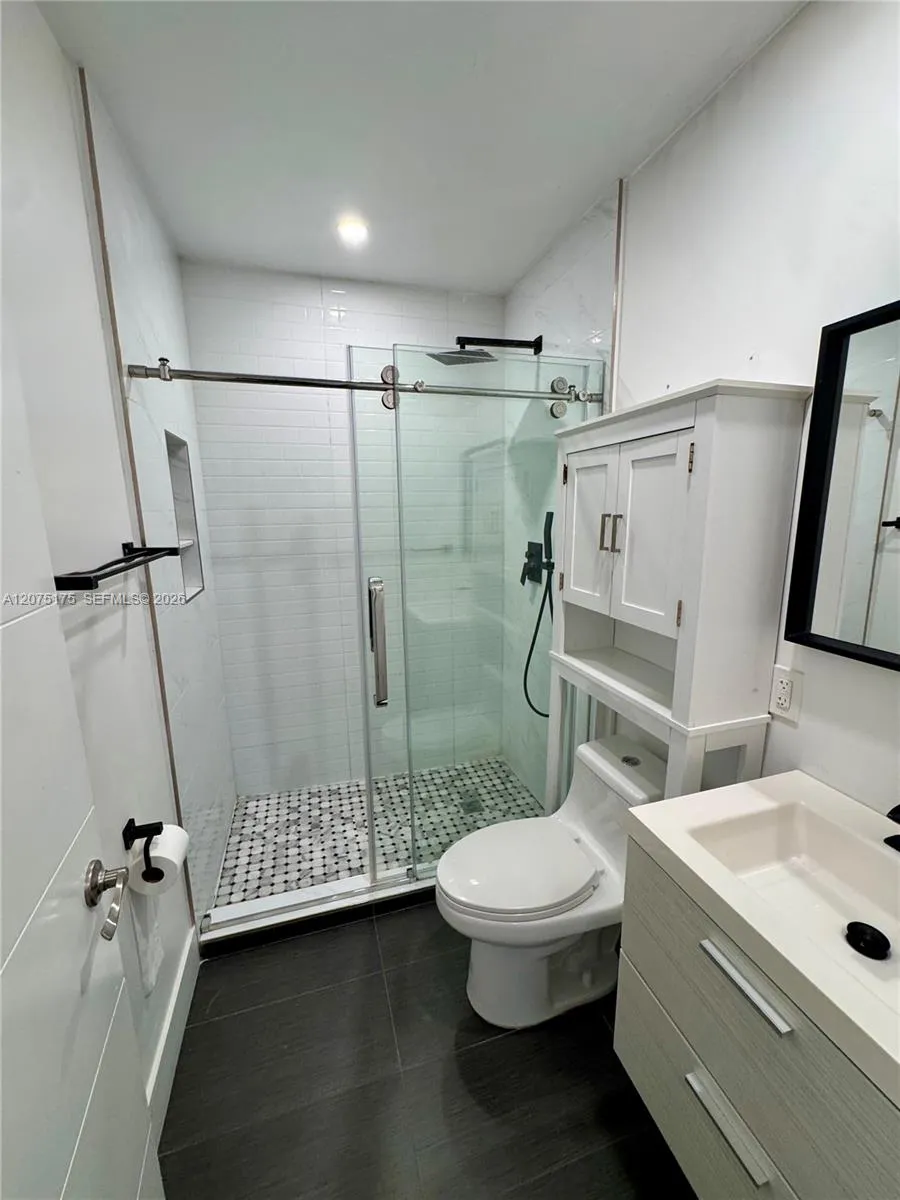 100 SW 51st Ct Miami, FL 33134