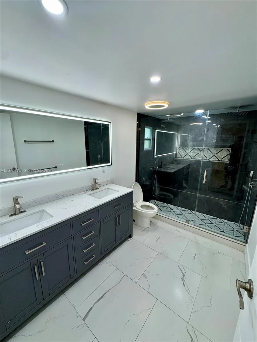 100 SW 51st Ct Miami, FL 33134