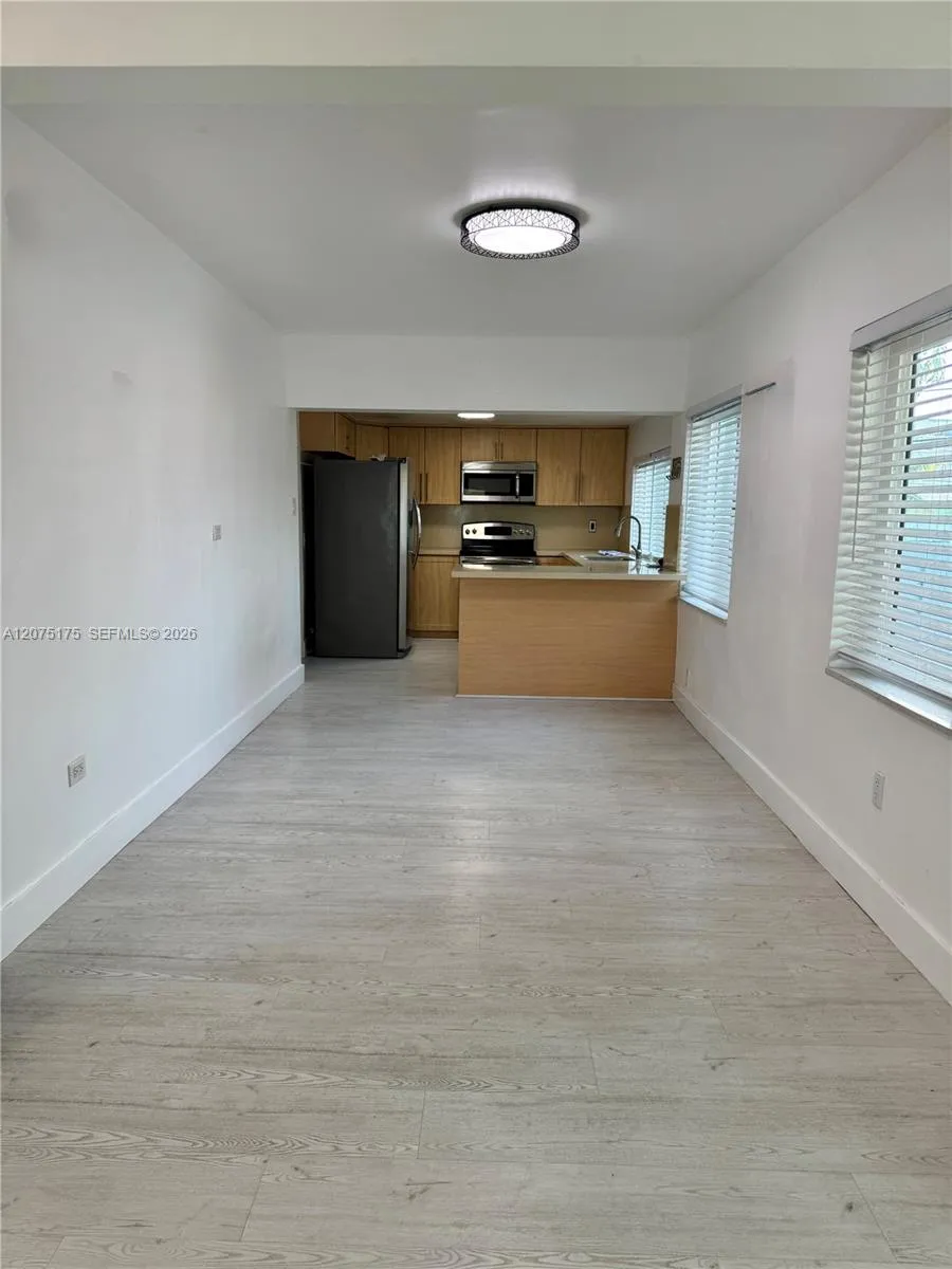100 SW 51st Ct Miami, FL 33134