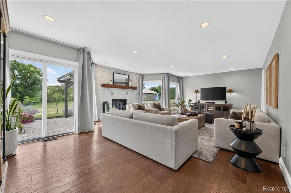7330 W Gates Street Bruce Township, MI 48065