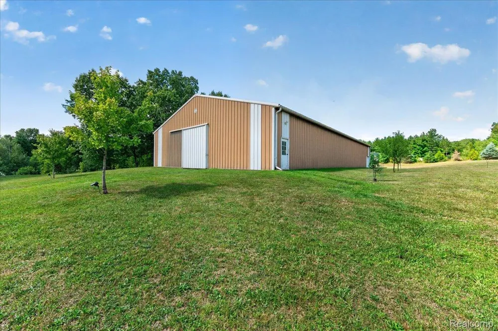 7330 W Gates Street Bruce Township, MI 48065