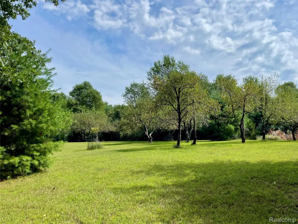 7330 W Gates Street Bruce Township, MI 48065