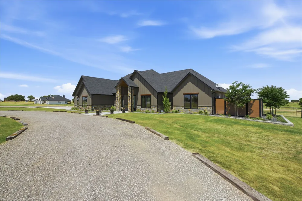 2223 Grass Roots Road Tolar, TX 76476