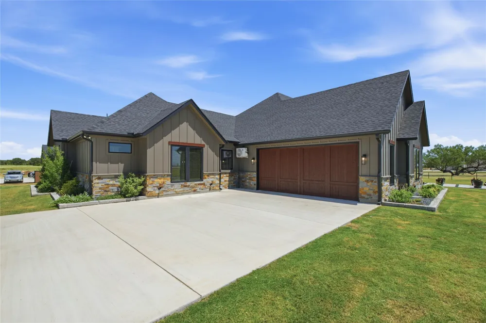 2223 Grass Roots Road Tolar, TX 76476