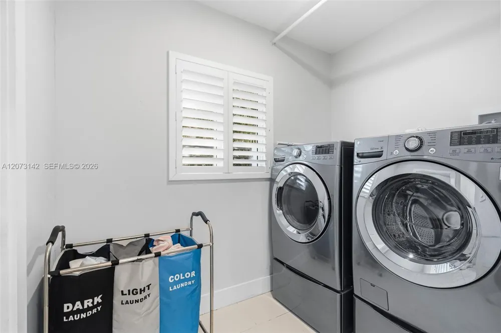 932 Bird Rd Coral Gables, FL 33146