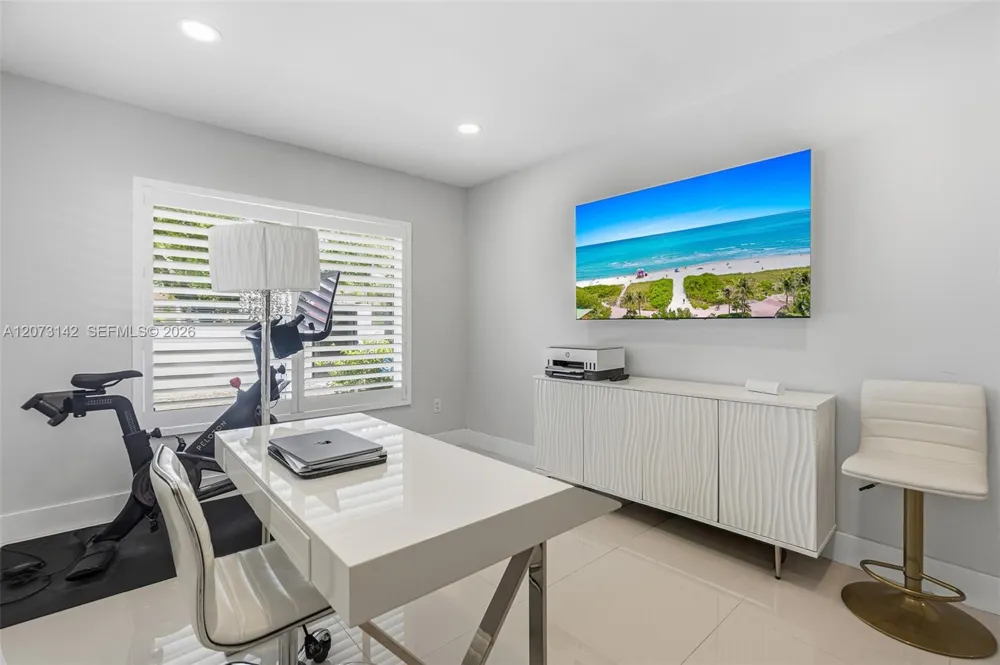 932 Bird Rd Coral Gables, FL 33146