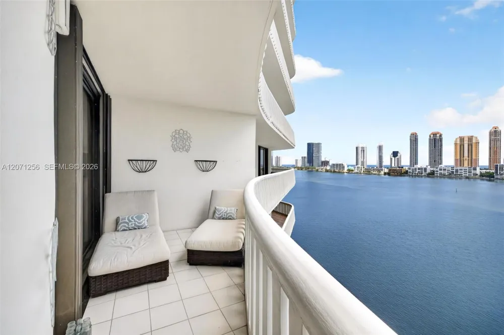 3000 Island Blvd #1201 Aventura, FL 33160
