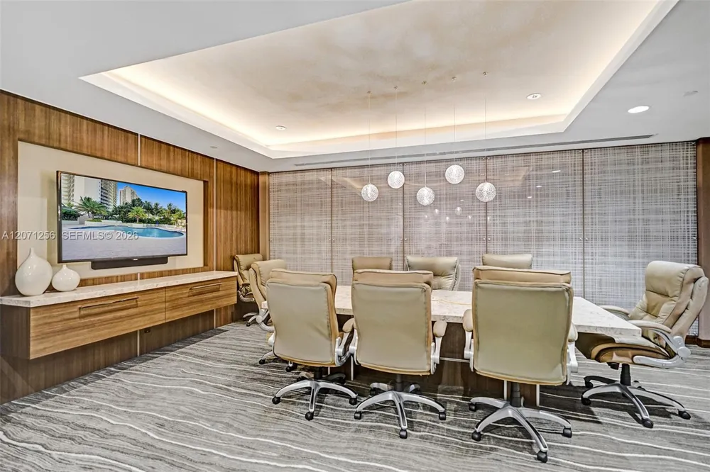 3000 Island Blvd #1201 Aventura, FL 33160