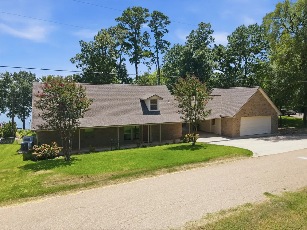 182 County Road 2938 Pittsburg, TX 75686