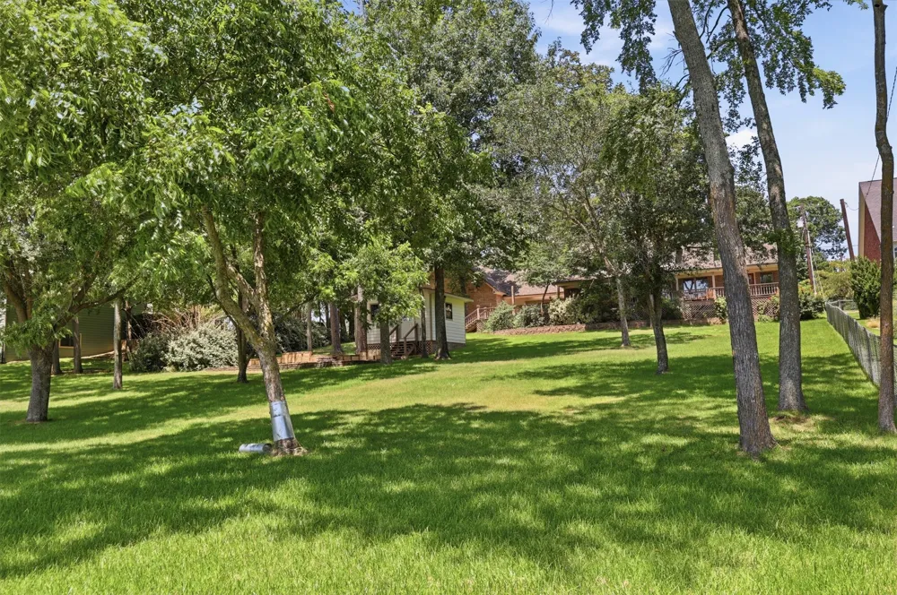 182 County Road 2938 Pittsburg, TX 75686