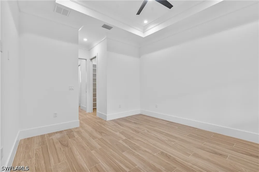 4th Avenue SE Naples, FL 34117