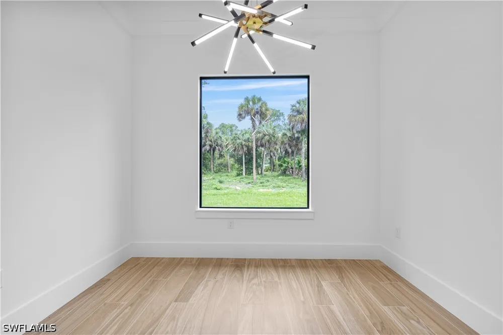 4th Avenue SE Naples, FL 34117