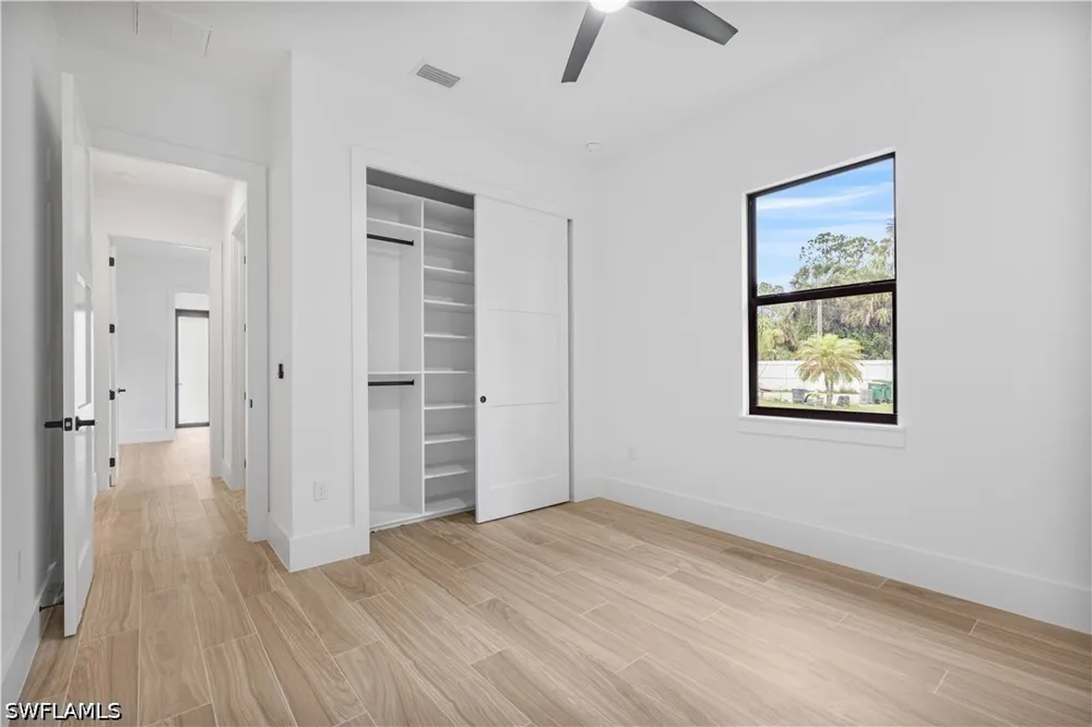 4th Avenue SE Naples, FL 34117